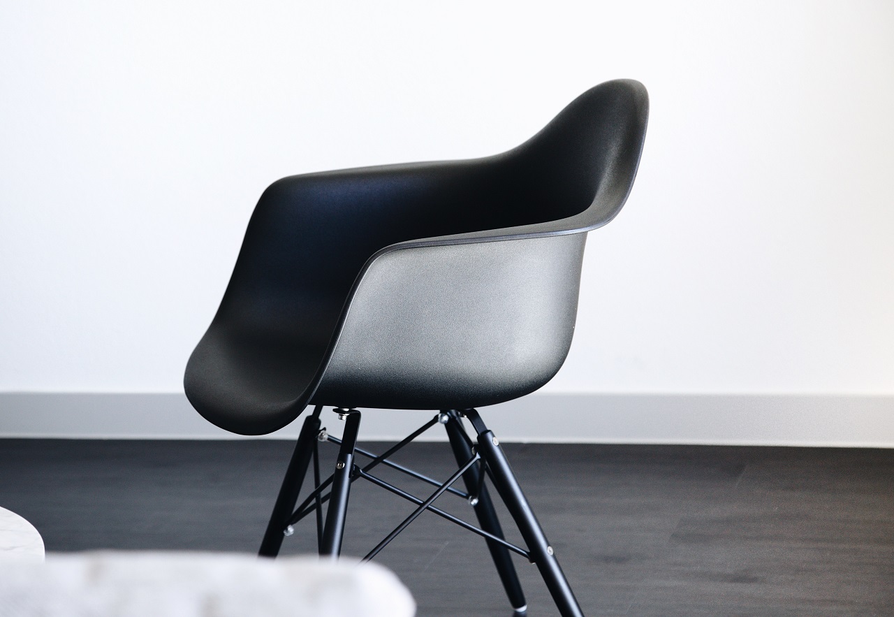 Krzesła a styl wnętrza – jak to połączyć?