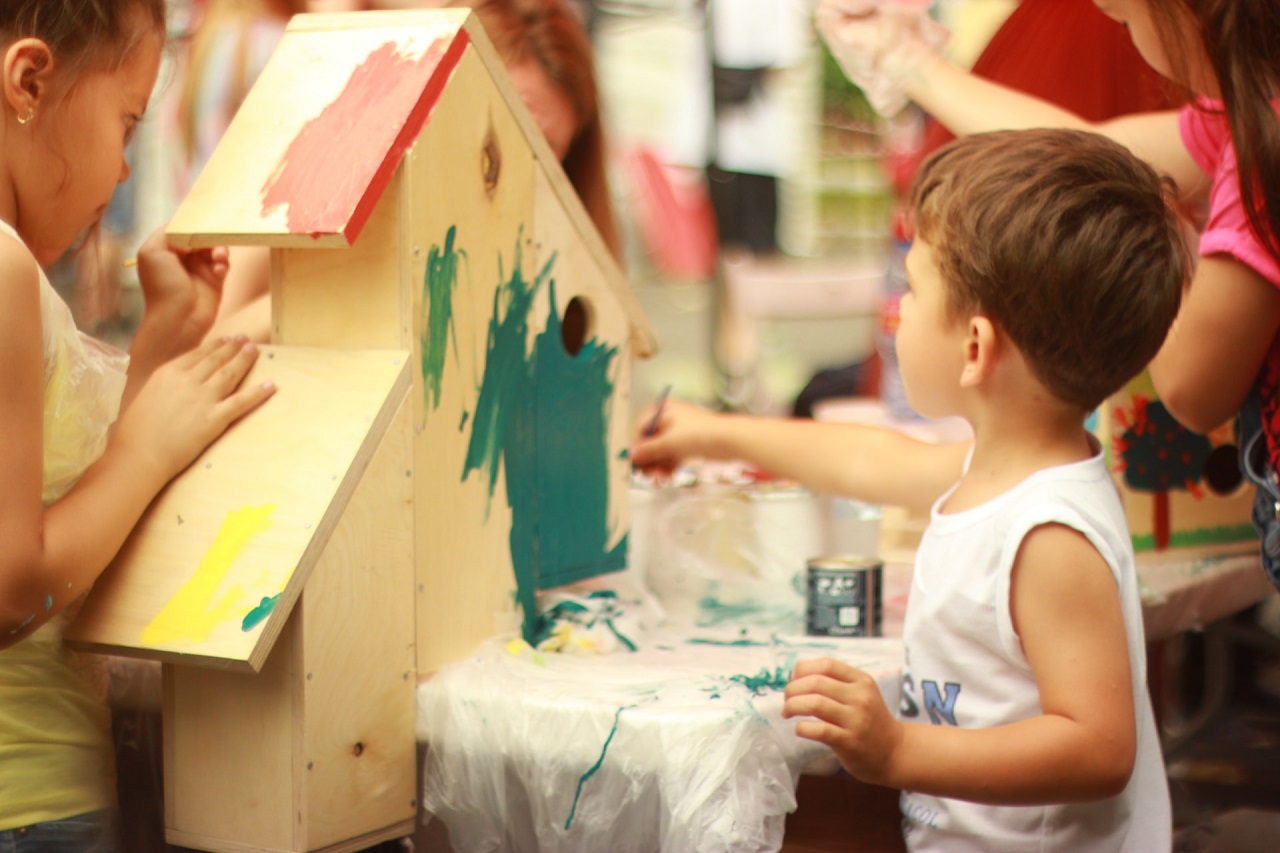 Zajęcia artystyczne – w co zaopatrzyć swoje dziecko?