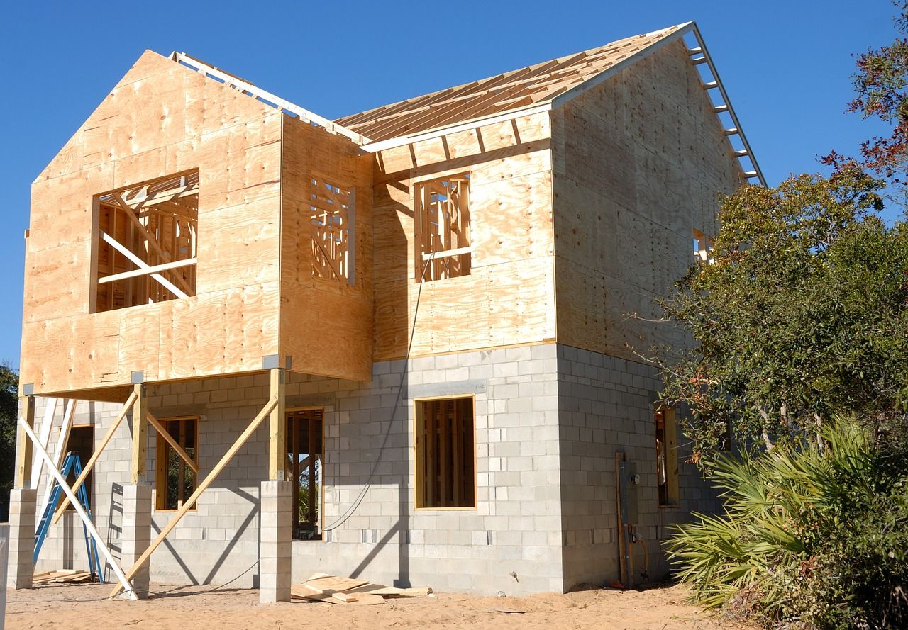 Budowa domu z pomocą architekta – czy można liczyć na spersonalizowany projekt budynku?
